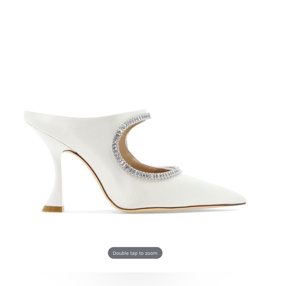 STUART WEITZMAN
Stuart Weitzman satin mule - Picture 5 of 8